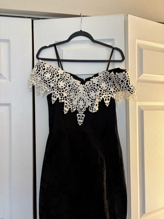 Gunne Sax Dresses & Skirts - Vintage Gunne Sax Black Brocade Satin Mini Dress with White Floral Lace Accents